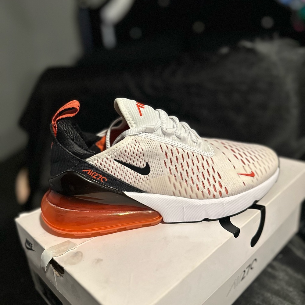 Nike Air Max 270